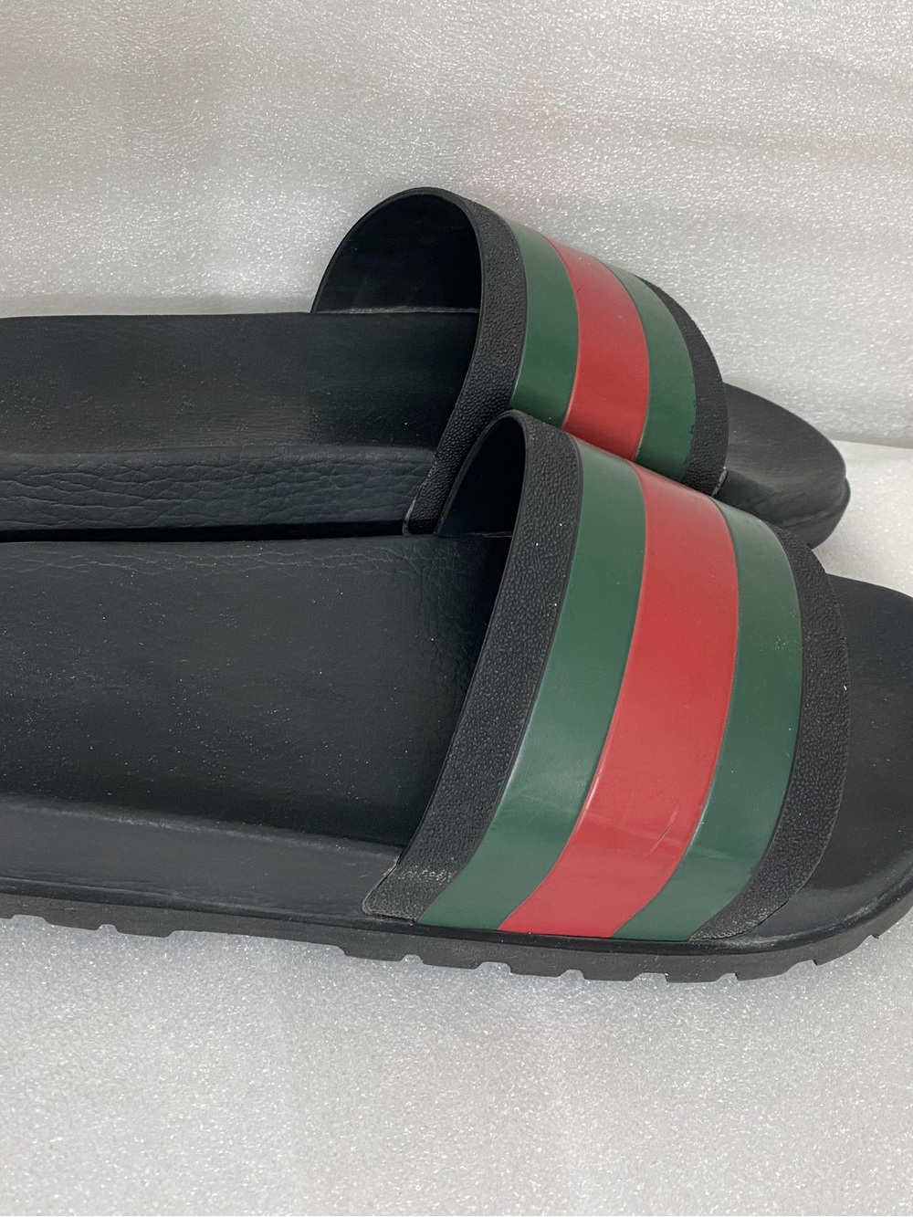 Gucci Web Slide Sandal . Made in Italy Size 11 . Serial number 429468 - Picture 5 of 8